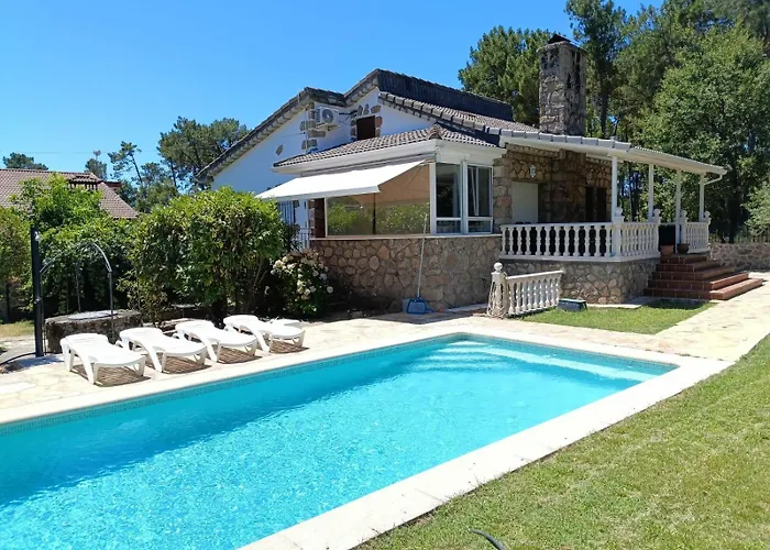 Gospodarstwo wiejskie Pinos La Adrada