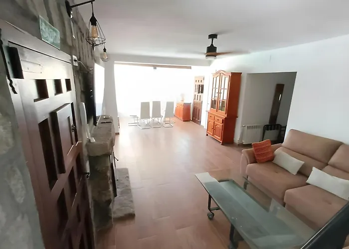 Lantställe Pinos La Adrada